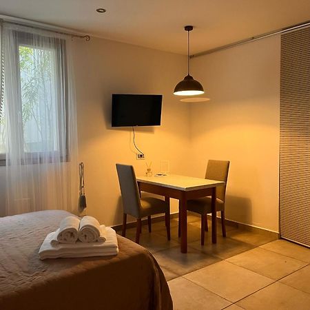 Harmony Lake Sirmione Exterior photo
